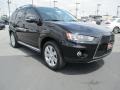 Labrador Black Pearl 2011 Mitsubishi Outlander SE AWD