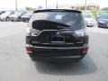 Labrador Black Pearl - Outlander SE AWD Photo No. 6