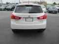 White Pearl - Outlander Sport SE 4WD Photo No. 7