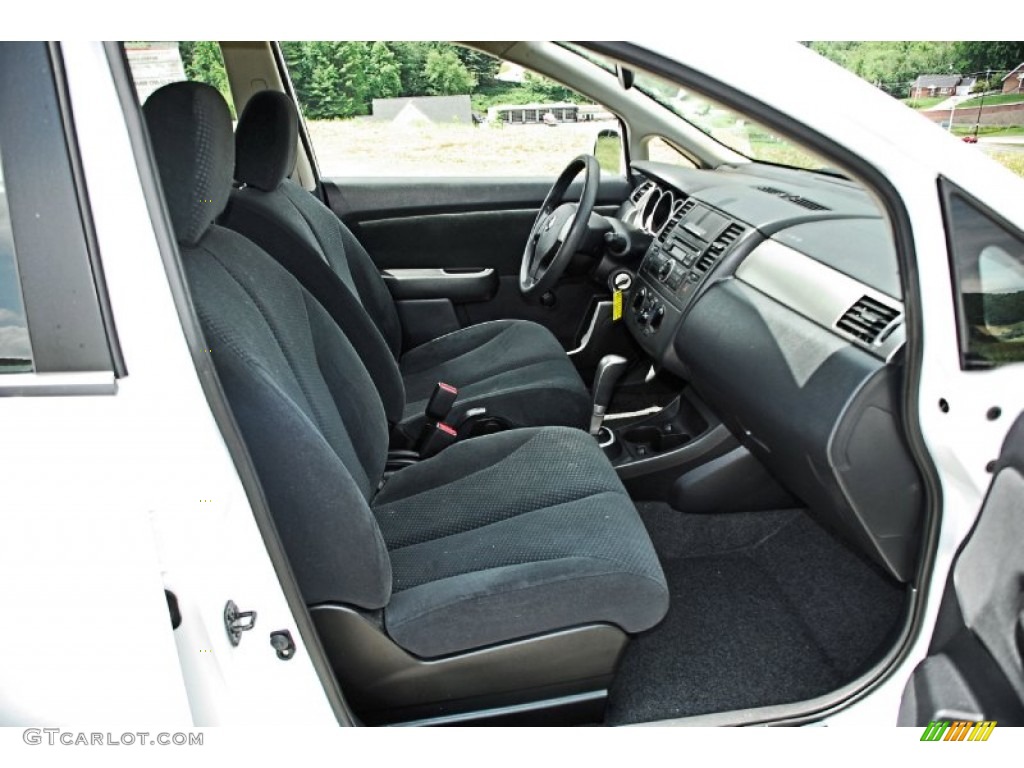Charcoal Interior 2011 Nissan Versa 1.8 S Hatchback Photo #82830174