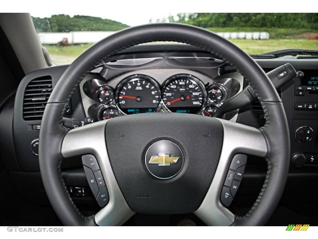 2014 Chevrolet Silverado 2500HD LT Crew Cab 4x4 Ebony Steering Wheel Photo #82831459