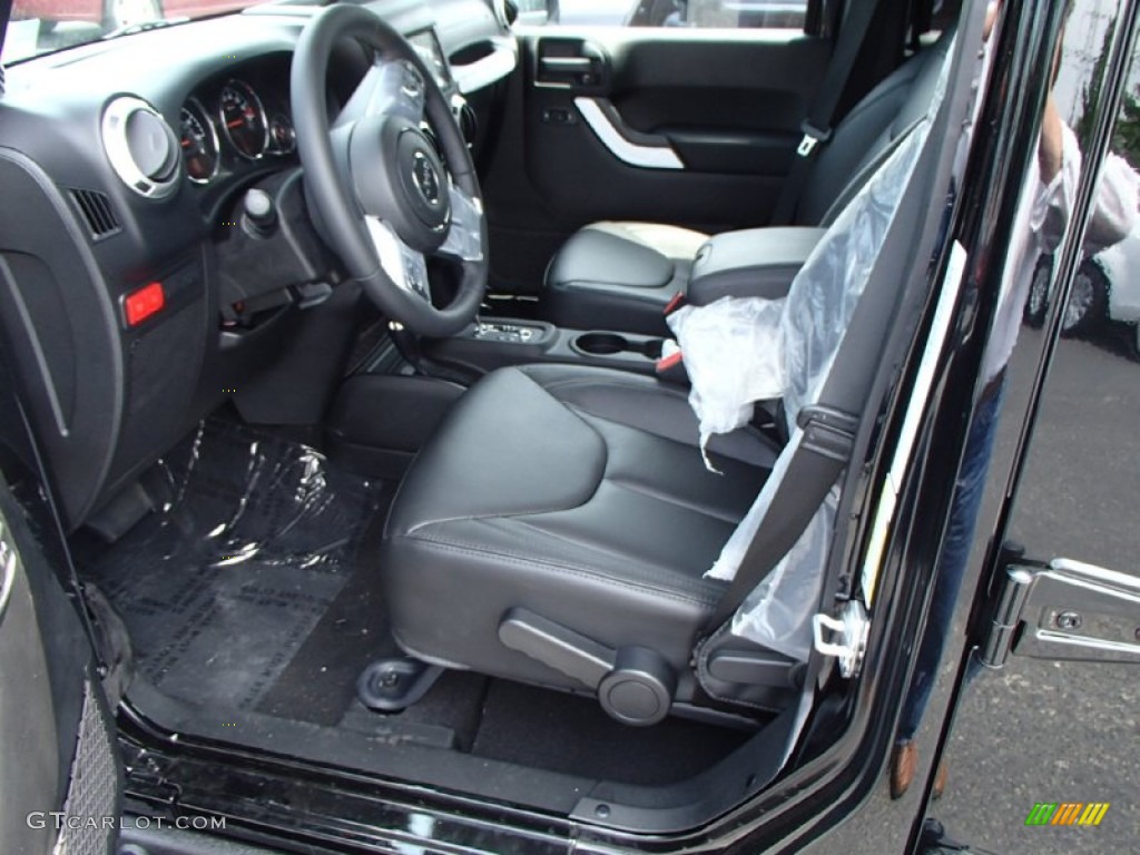 Rubicon 10th Anniversary Edition Black Interior 2013 Jeep Wrangler Unlimited Rubicon 10th Anniversary Edition 4x4 Photo #82832839