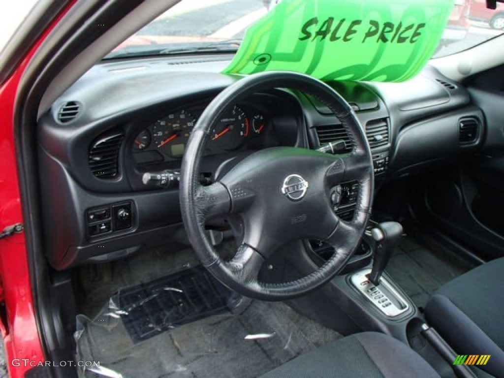 2005 Sentra 1.8 S Special Edition - Code Red / Charcoal photo #10