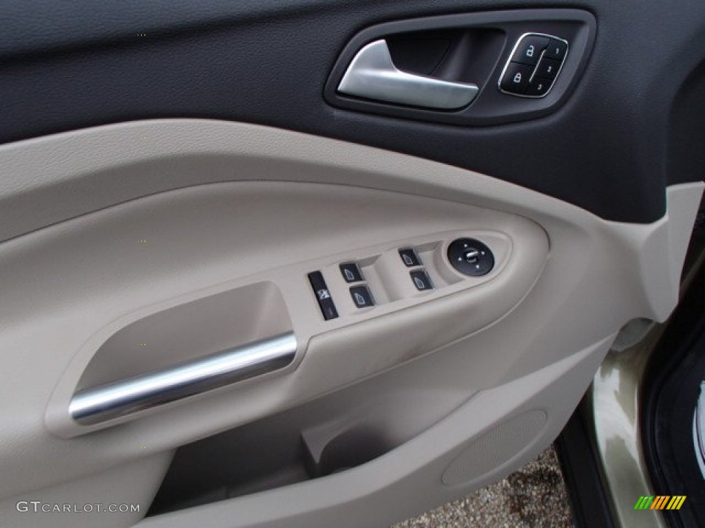 2013 Ford Escape SEL 1.6L EcoBoost 4WD Medium Light Stone Door Panel Photo #82837957