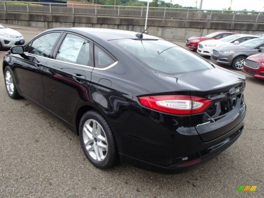 2013 Fusion SE 1.6 EcoBoost - Tuxedo Black Metallic / Charcoal Black photo #6