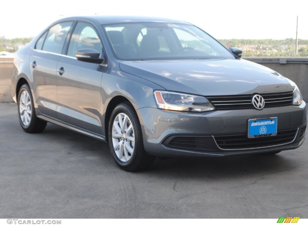 Platinum Gray Metallic Volkswagen Jetta