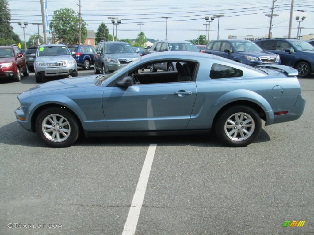 2006 Mustang V6 Premium Coupe - Windveil Blue Metallic / Dark Charcoal photo #9