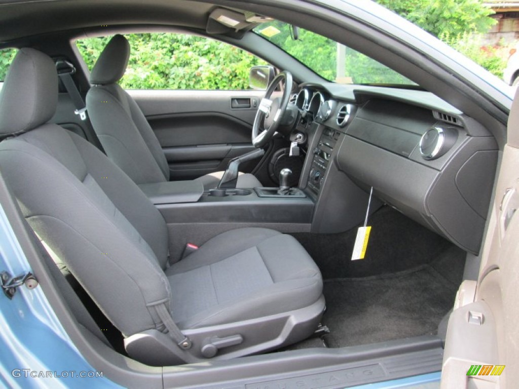2006 Mustang V6 Premium Coupe - Windveil Blue Metallic / Dark Charcoal photo #17