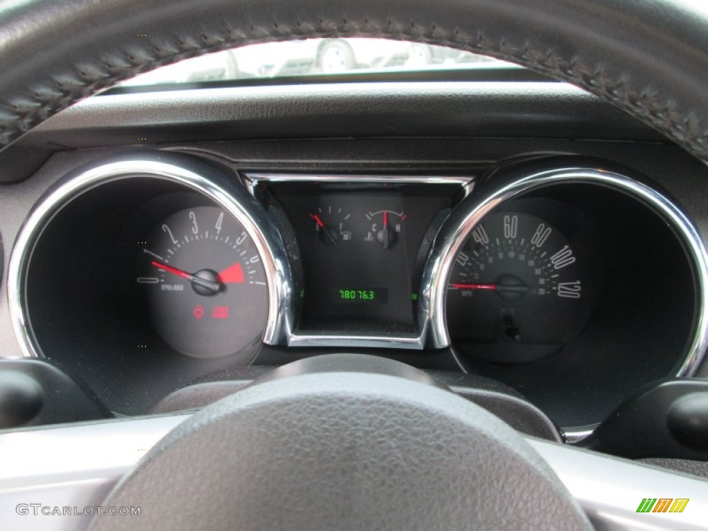 2006 Mustang V6 Premium Coupe - Windveil Blue Metallic / Dark Charcoal photo #24