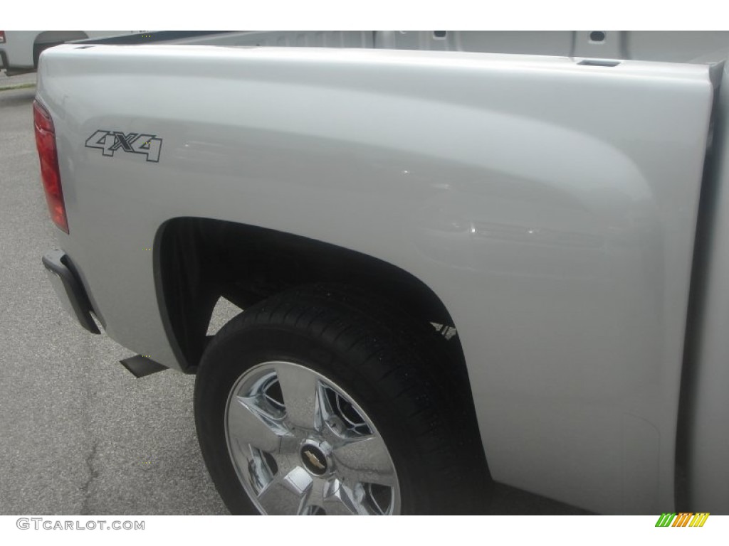 2011 Silverado 1500 LTZ Crew Cab 4x4 - Sheer Silver Metallic / Ebony photo #39