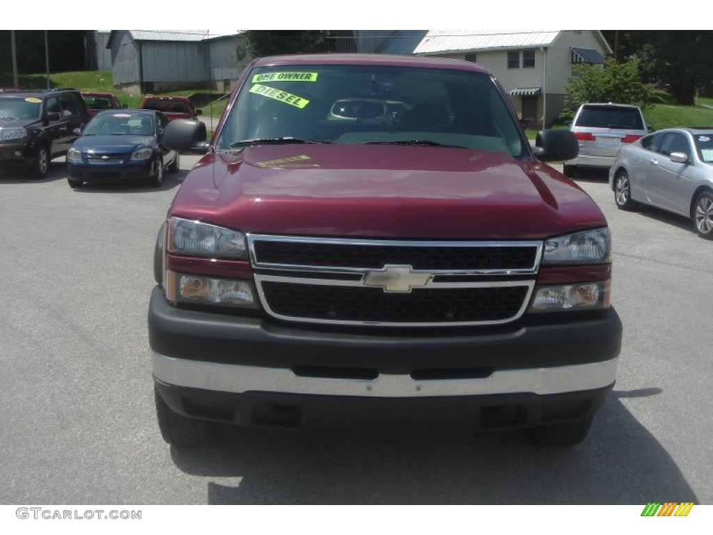 2007 Silverado 2500HD Classic LT Extended Cab 4x4 - Sport Red Metallic / Dark Charcoal photo #15