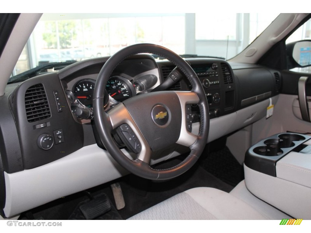2011 Chevrolet Silverado 1500 LT Crew Cab 4x4 Light Titanium/Ebony Dashboard Photo #82843806