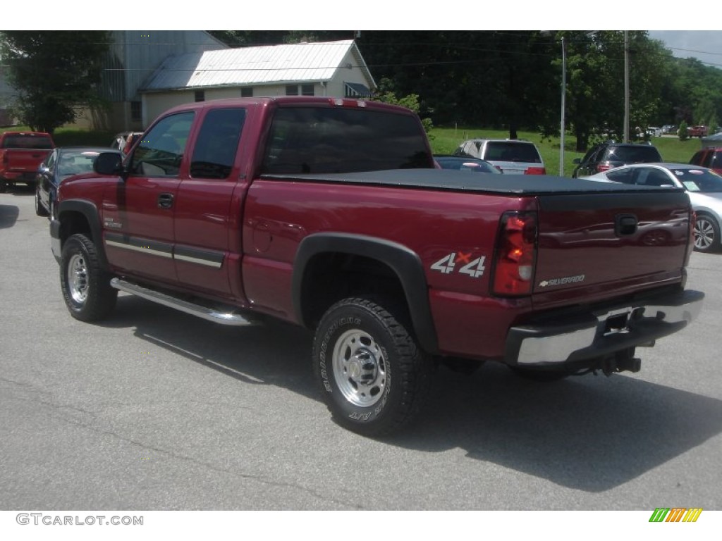 2007 Silverado 2500HD Classic LT Extended Cab 4x4 - Sport Red Metallic / Dark Charcoal photo #38