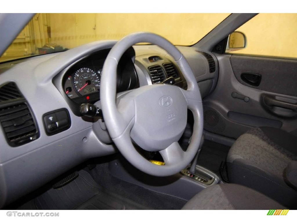 2003 Accent GL Sedan - Silver Mist Metallic / Gray photo #11