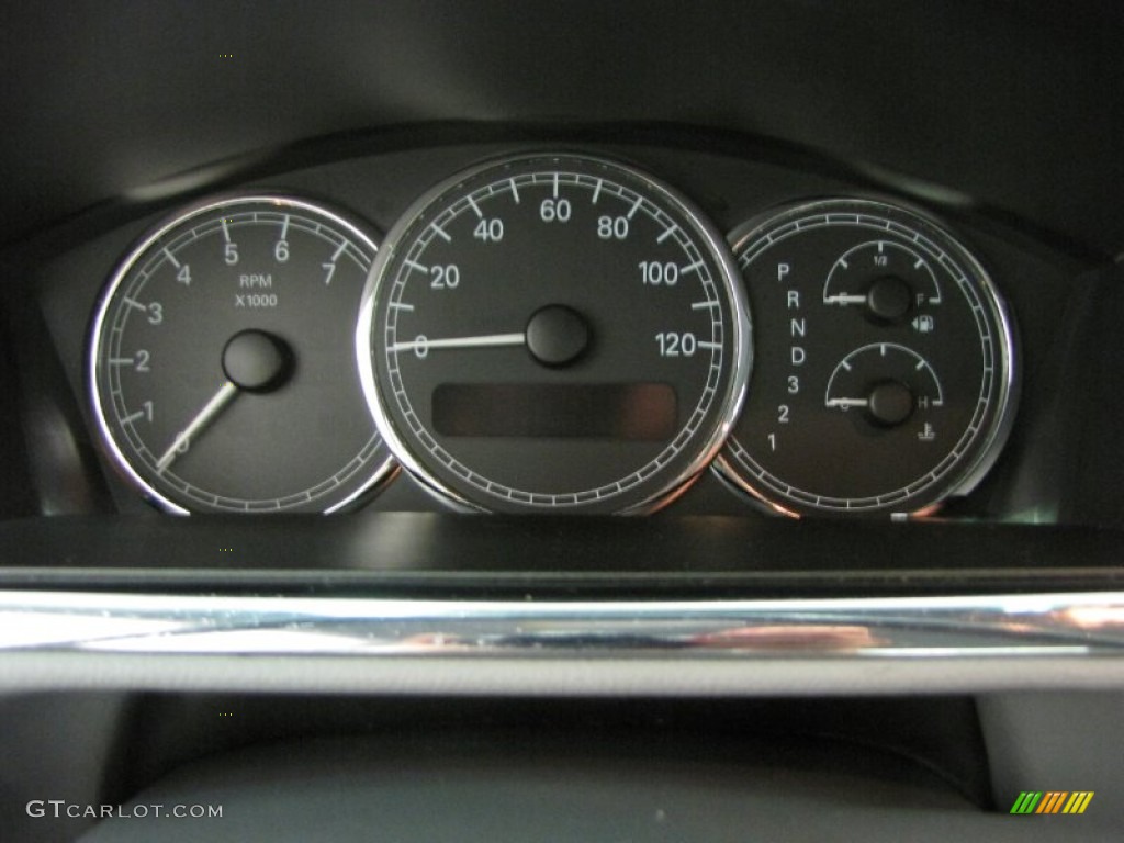 2005 Buick LaCrosse CXL Gauges Photos