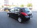 Super Black - Versa 1.8 S Hatchback Photo No. 5