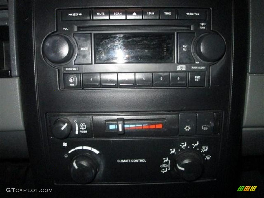 2006 Durango SXT - Patriot Blue Pearl / Dark Slate Gray/Light Slate Gray photo #14