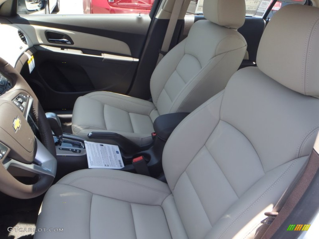 Cocoa/Light Neutral Interior 2014 Chevrolet Cruze Diesel Photo #82859551