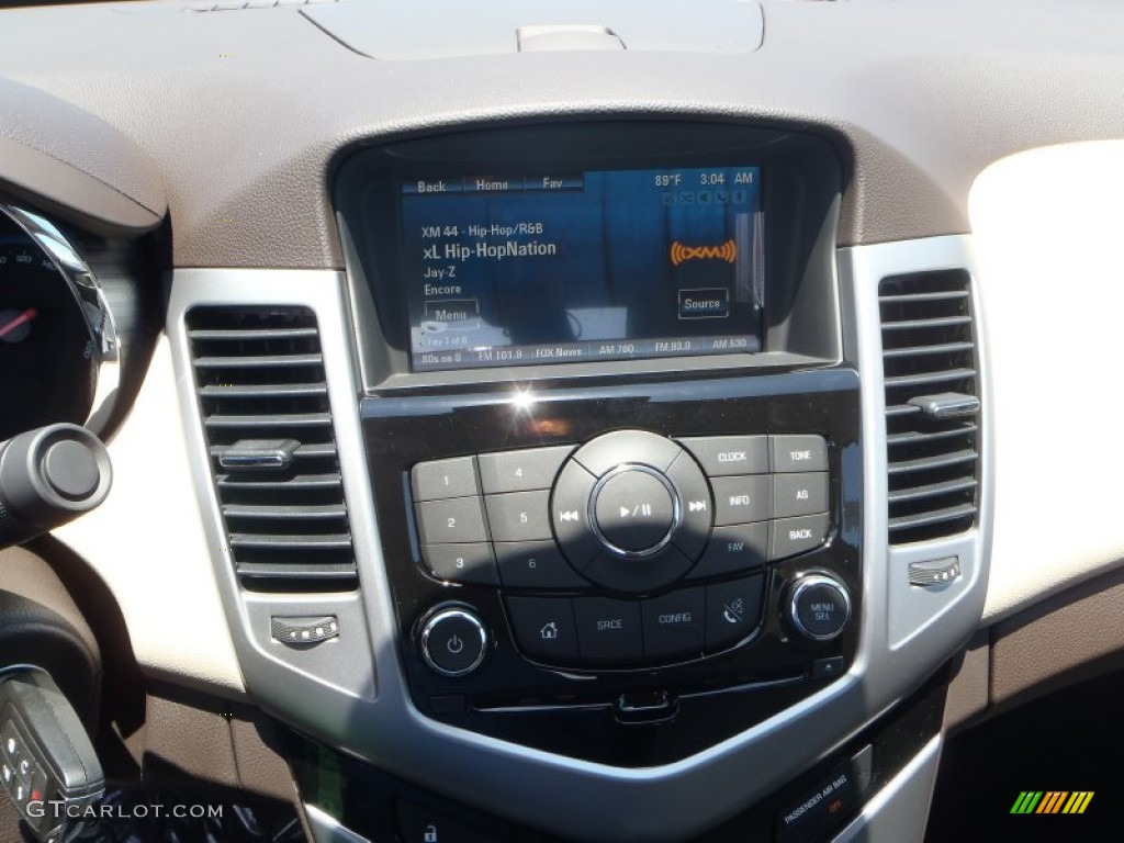 2014 Chevrolet Cruze Diesel Controls Photo #82859688