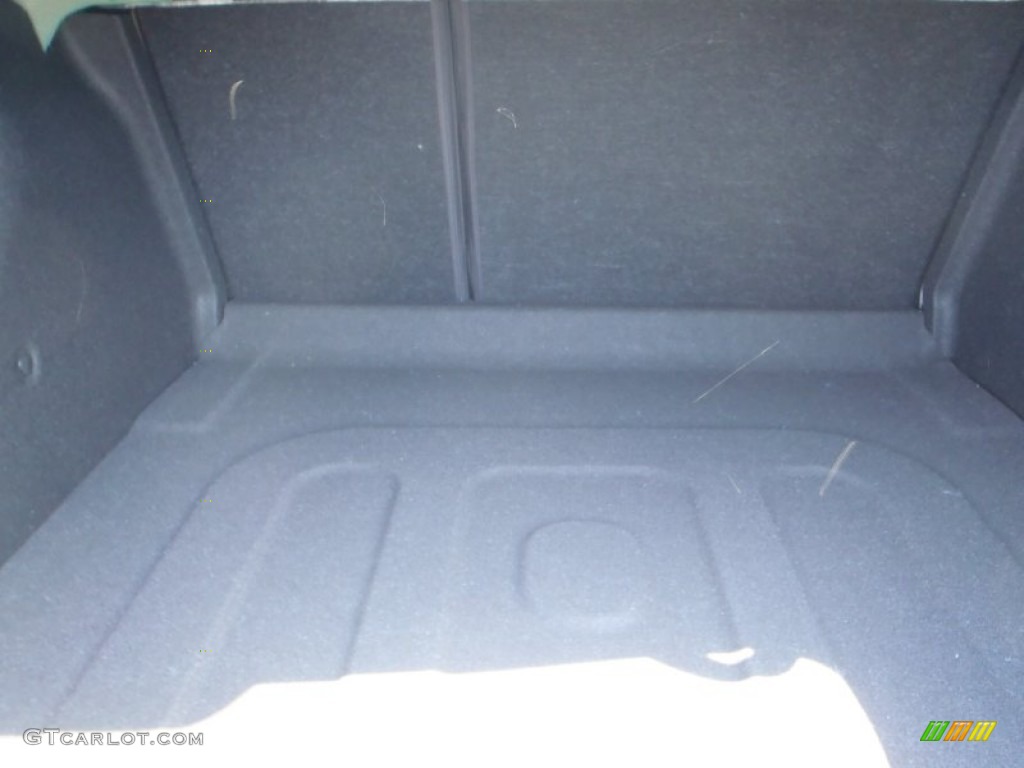 2014 Chevrolet Cruze LS Trunk Photo #82860371
