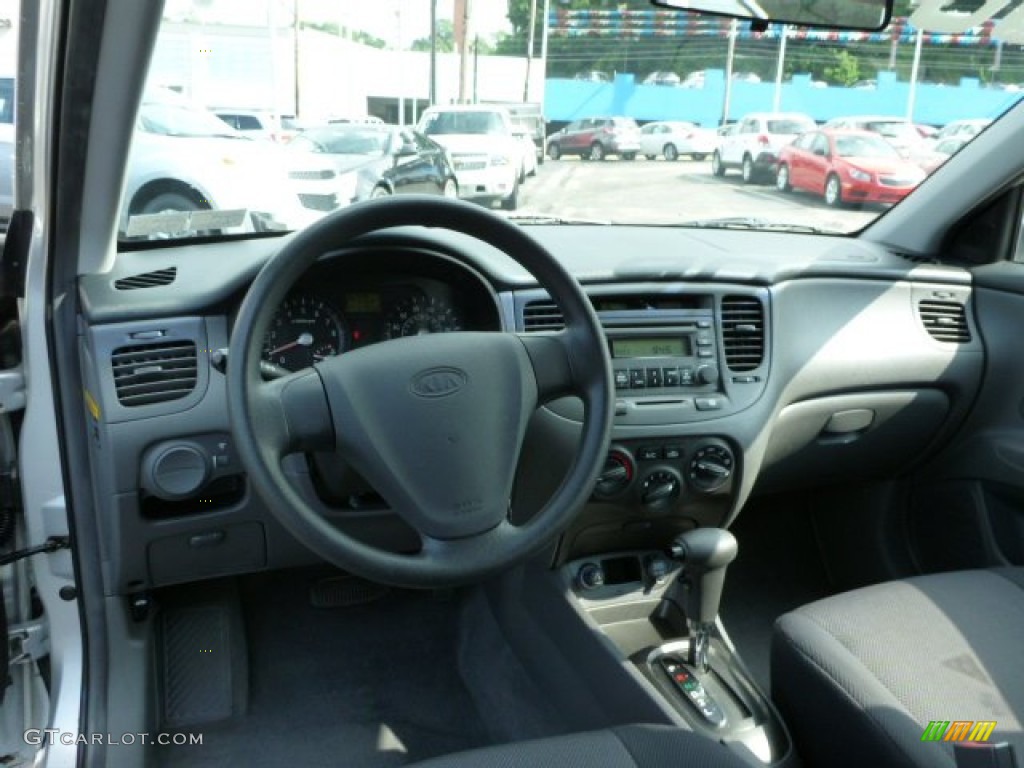 2006 Rio LX Sedan - Silver / Gray photo #6