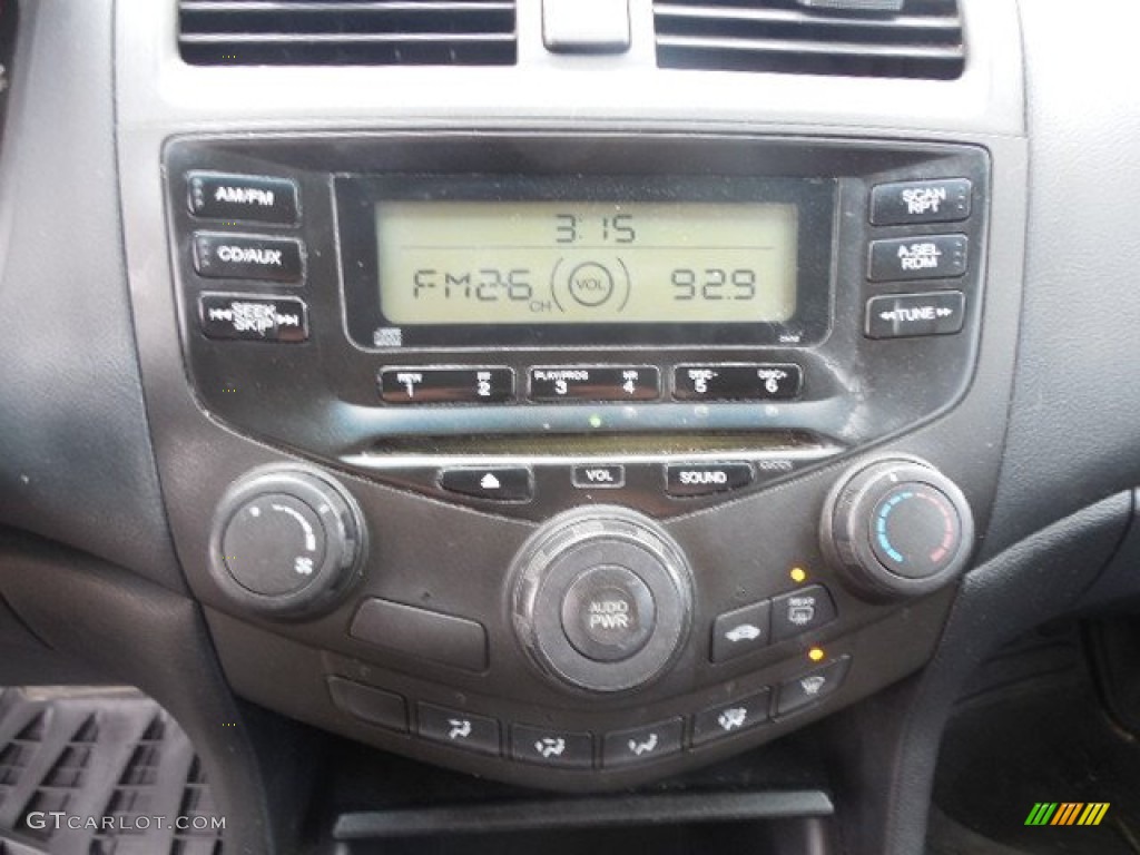 2003 Honda Accord DX Sedan Controls Photos