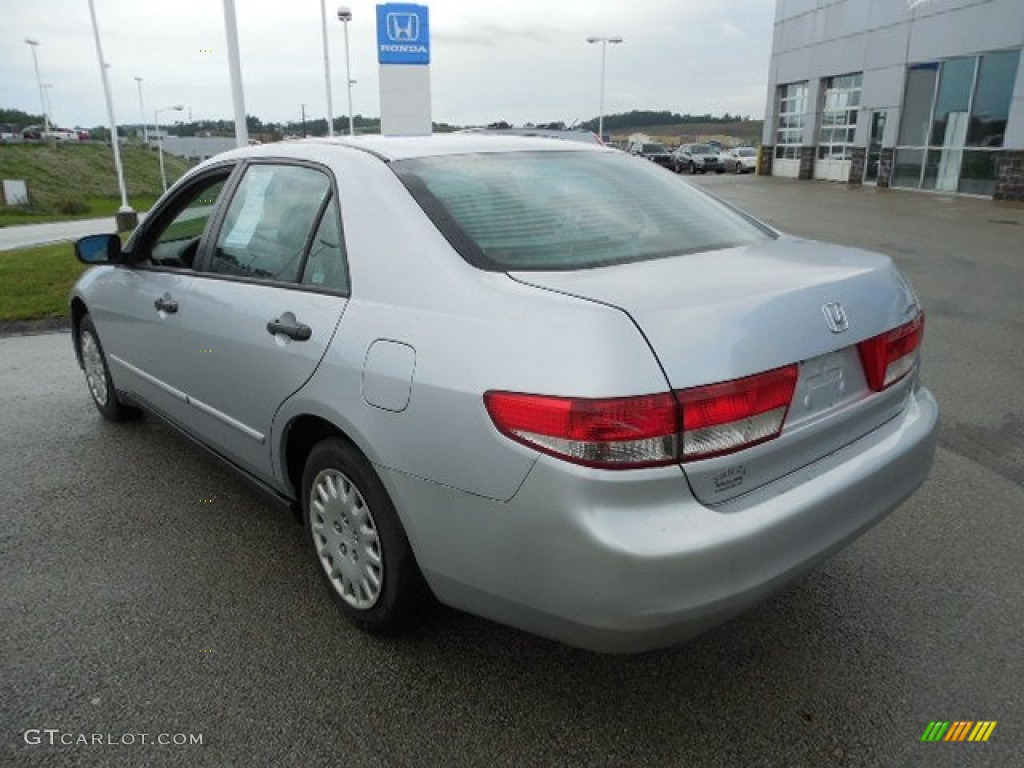 2003 Accord DX Sedan - Satin Silver Metallic / Black photo #13
