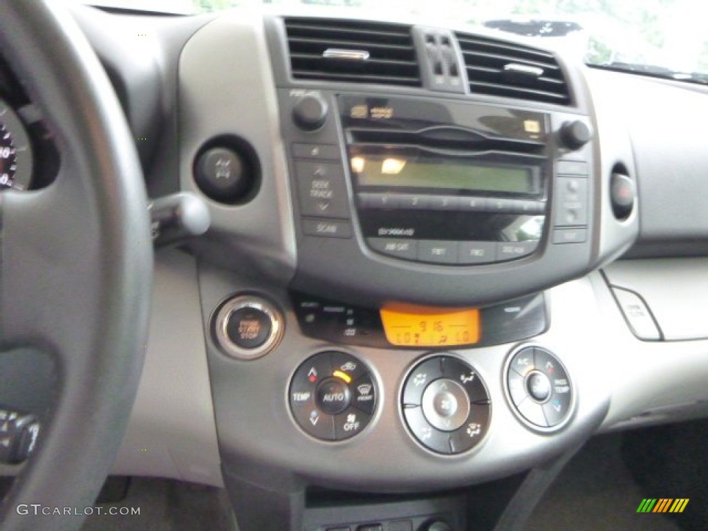 2011 RAV4 Limited 4WD - Classic Silver Metallic / Ash photo #18