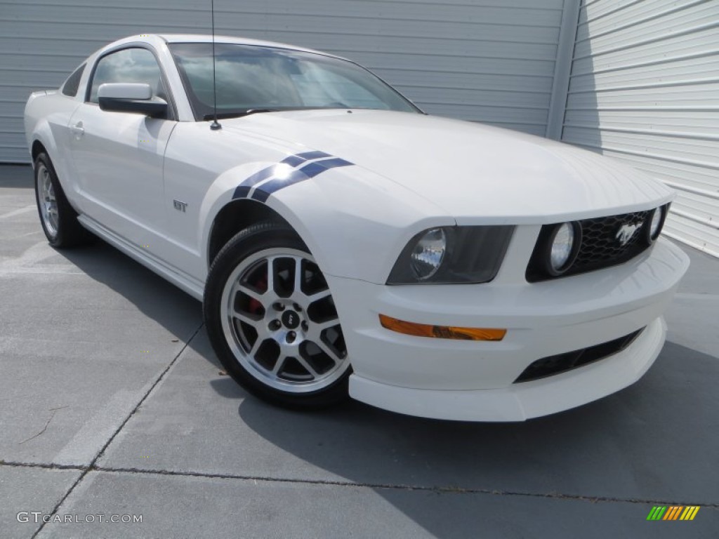 2005 Mustang GT Premium Coupe - Performance White / Medium Parchment photo #1