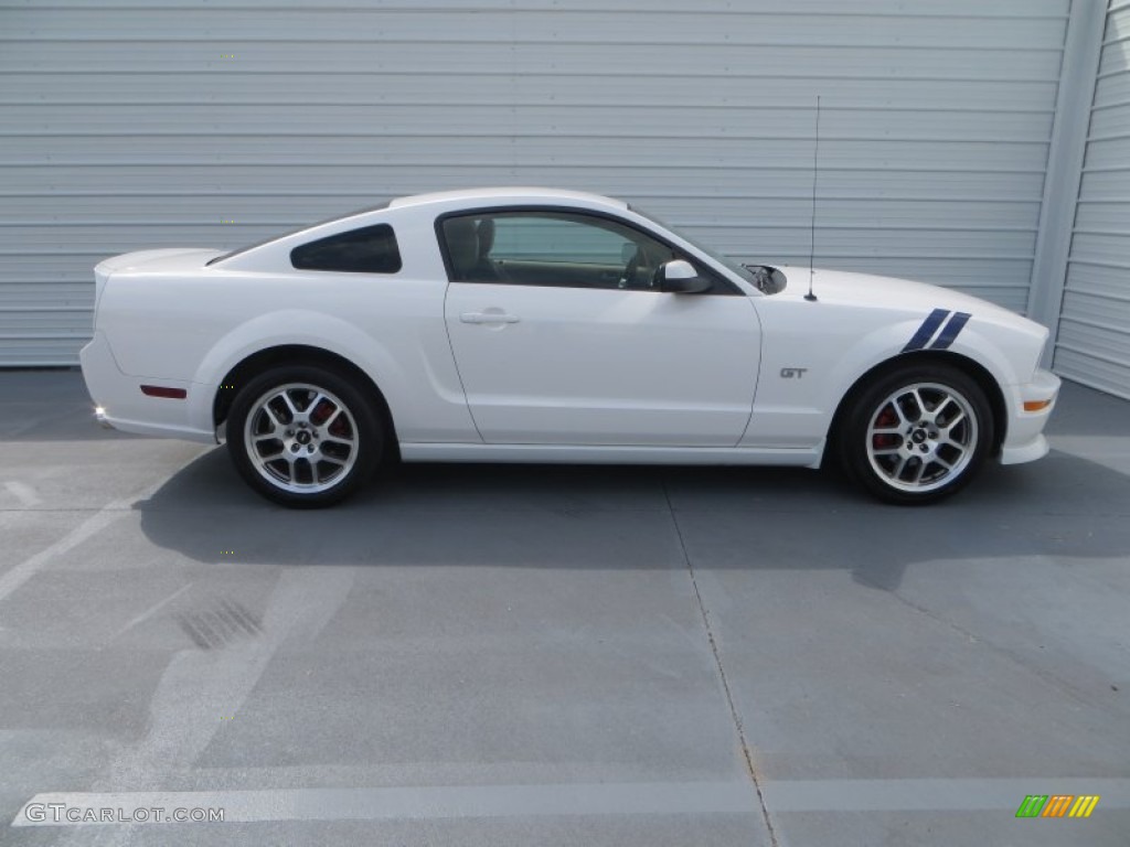 2005 Mustang GT Premium Coupe - Performance White / Medium Parchment photo #3