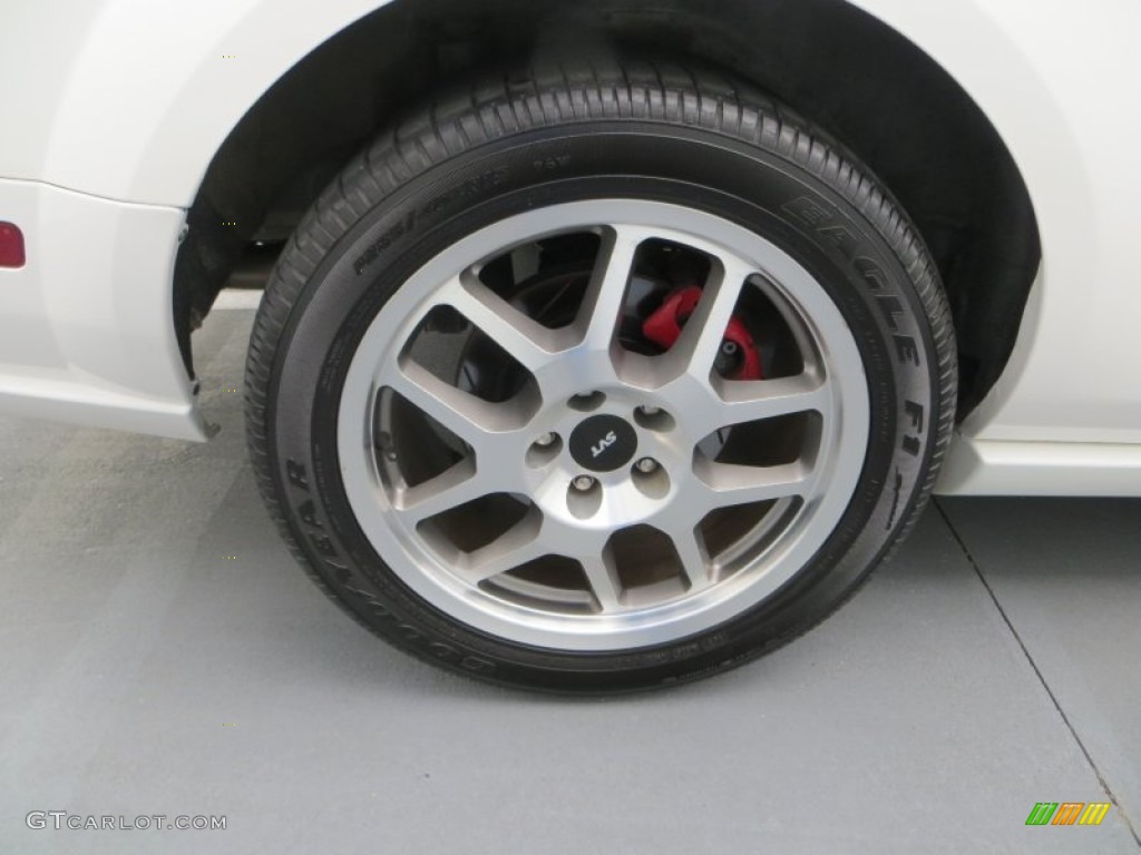 2005 Ford Mustang GT Premium Coupe Wheel Photos
