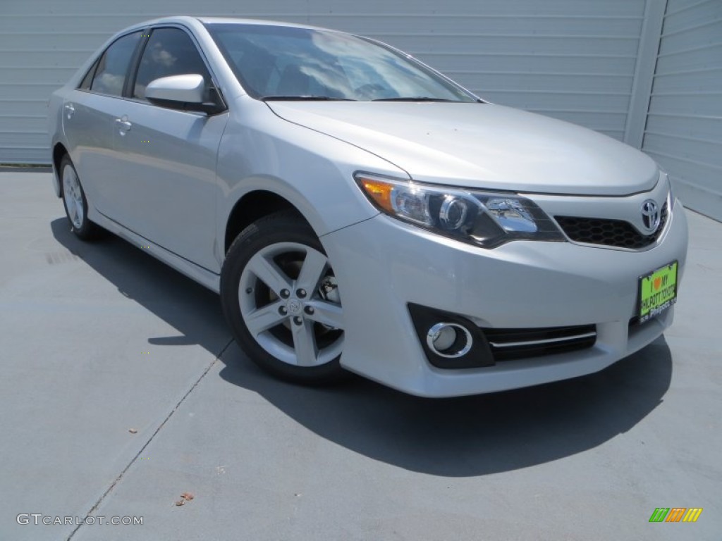 2013 Camry SE - Classic Silver Metallic / Black photo #2