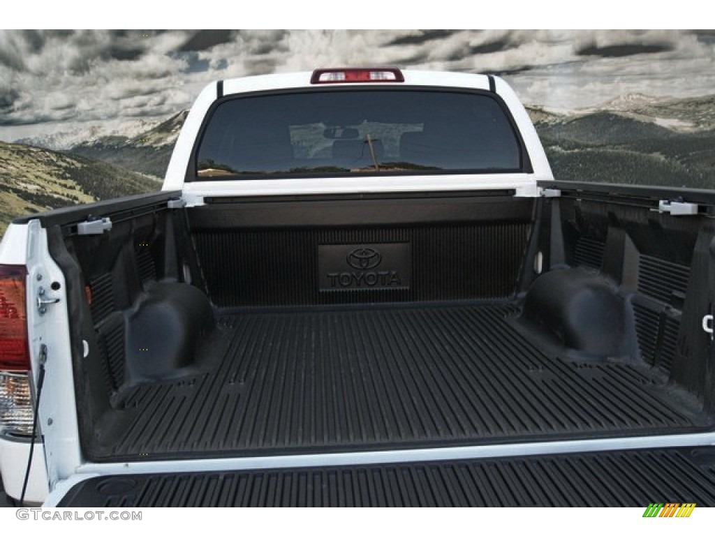 2013 Tundra Platinum CrewMax 4x4 - Super White / Black photo #8