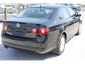 Black - Jetta SE Sedan Photo No. 8