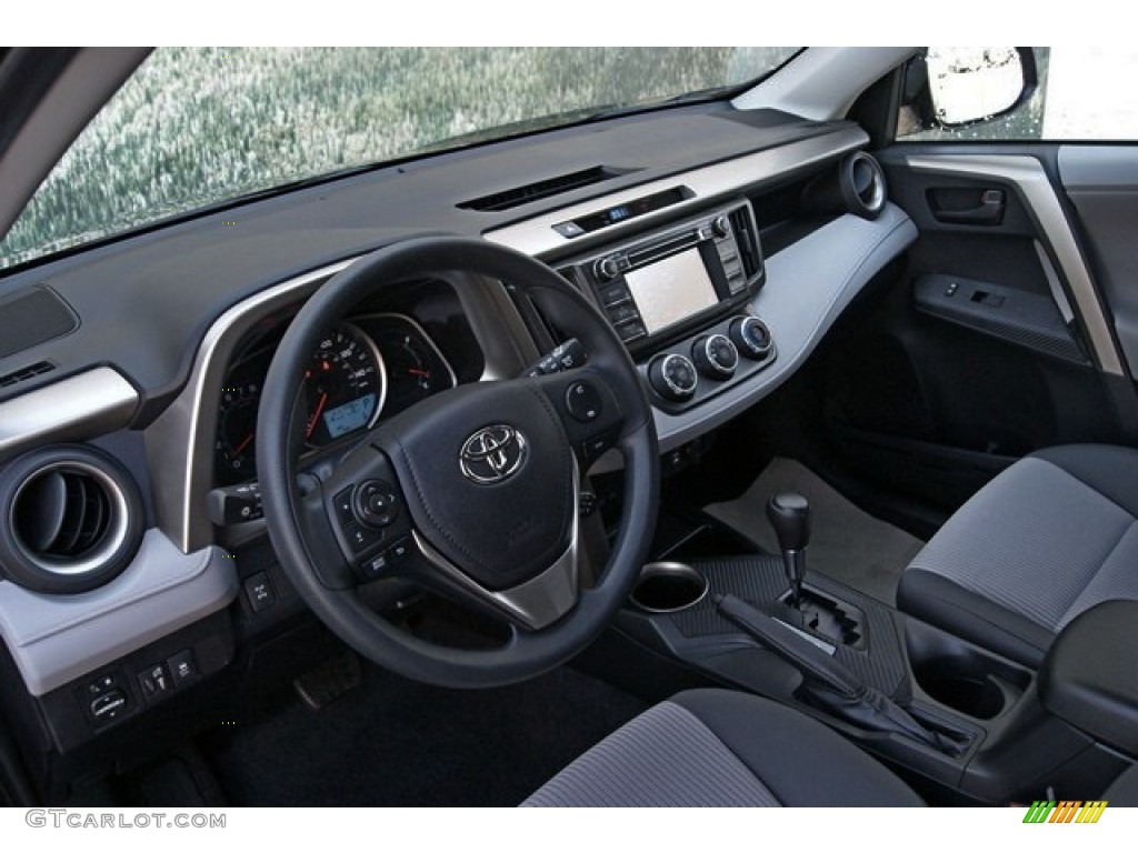 2013 RAV4 LE AWD - Black / Ash photo #5