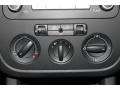 Black - Jetta SE Sedan Photo No. 21