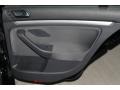 Black - Jetta SE Sedan Photo No. 30