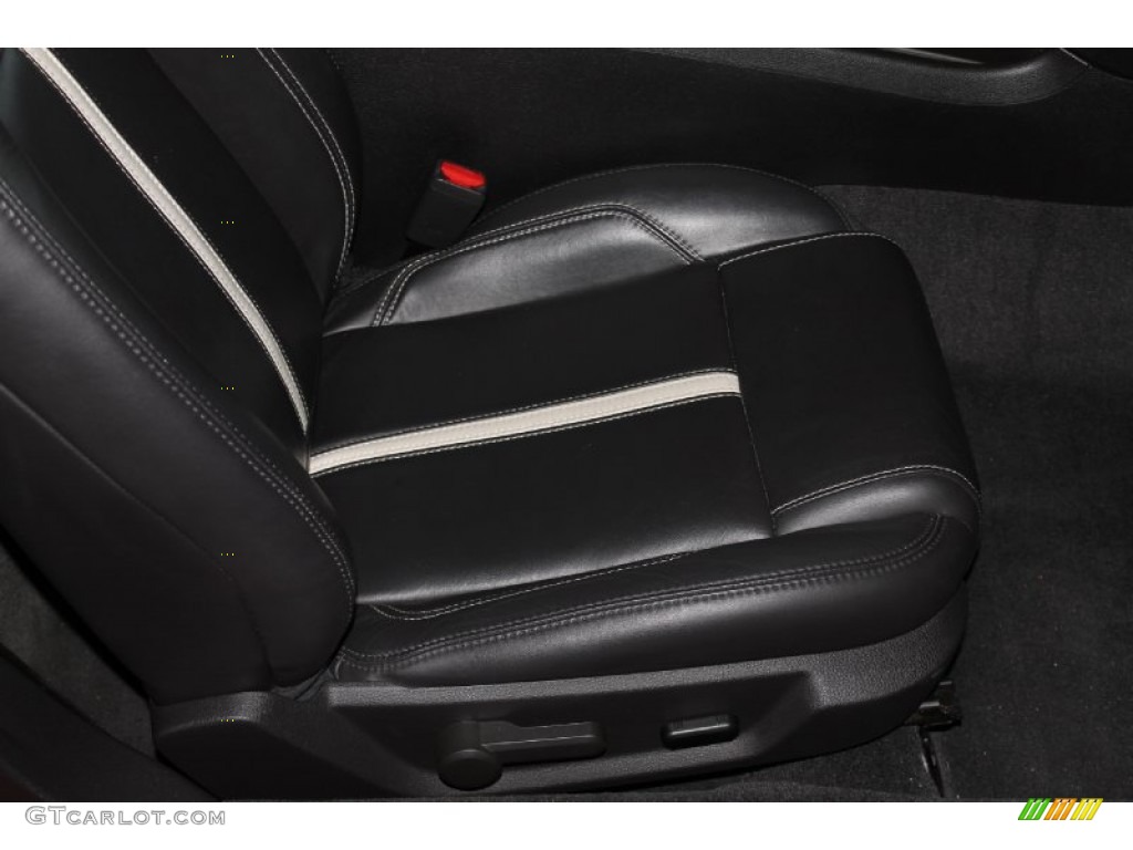 2011 Mustang GT Premium Coupe - Red Candy Metallic / Charcoal Black/Cashmere photo #27