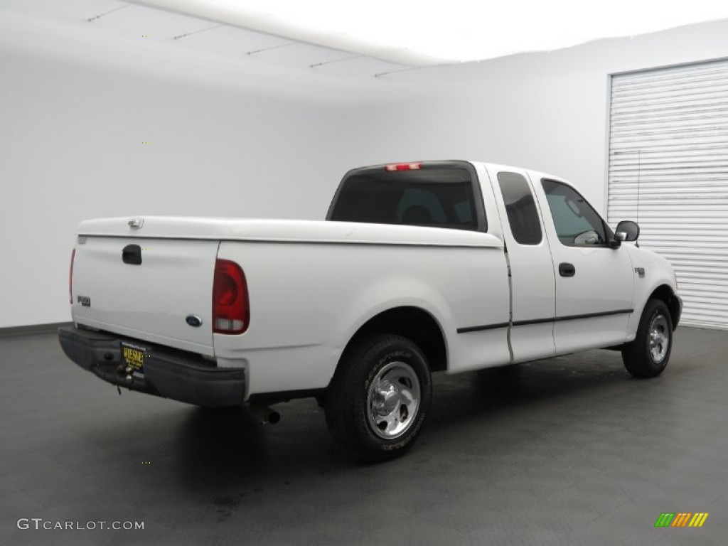 2004 F150 XL Heritage SuperCab - Oxford White / Dark Flint photo #2