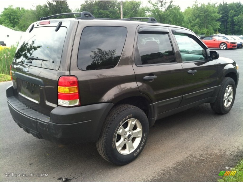 2006 Escape XLT 4WD - Dark Stone Metallic / Medium/Dark Flint photo #6