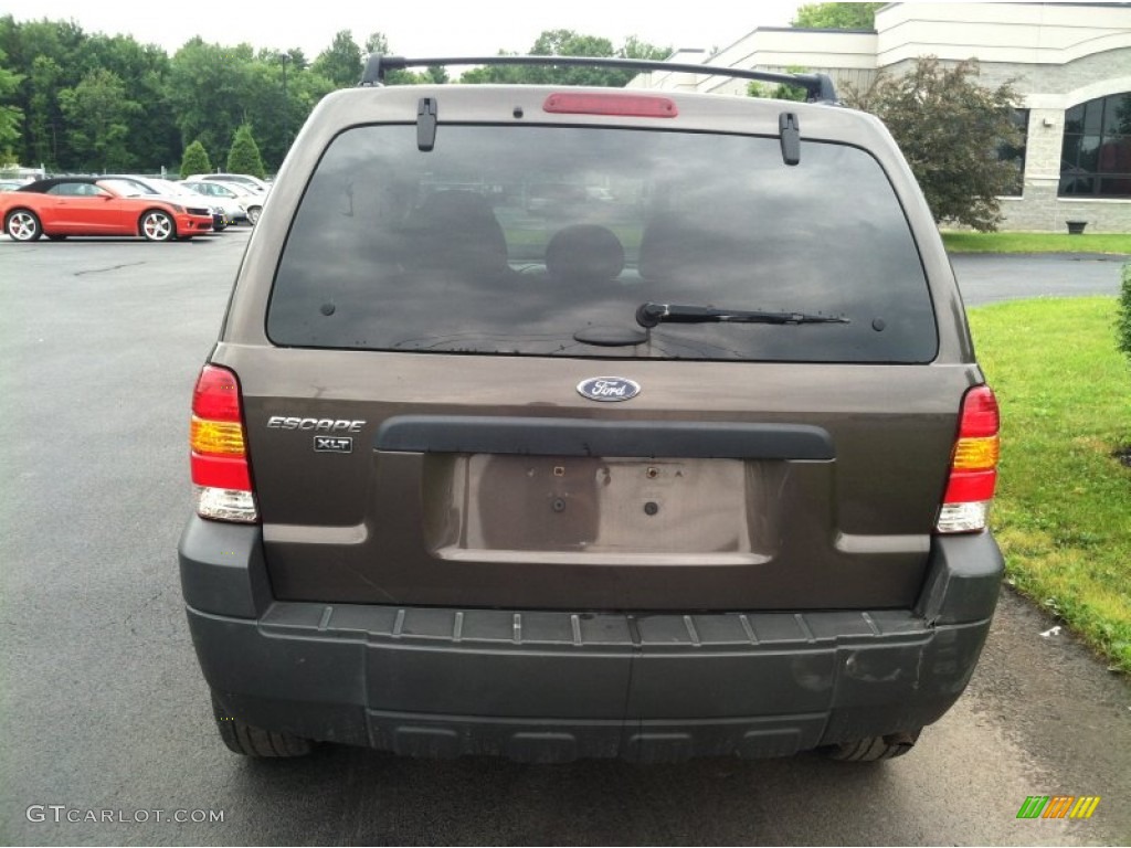 2006 Escape XLT 4WD - Dark Stone Metallic / Medium/Dark Flint photo #7