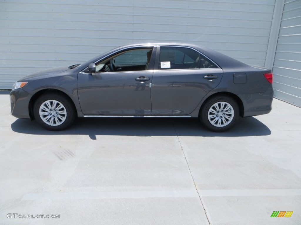2013 Camry LE - Magnetic Gray Metallic / Ivory photo #5