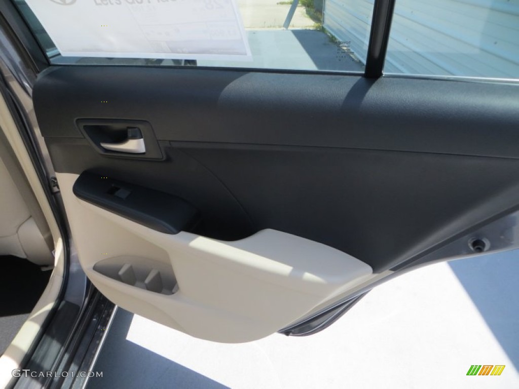 2013 Camry LE - Magnetic Gray Metallic / Ivory photo #17