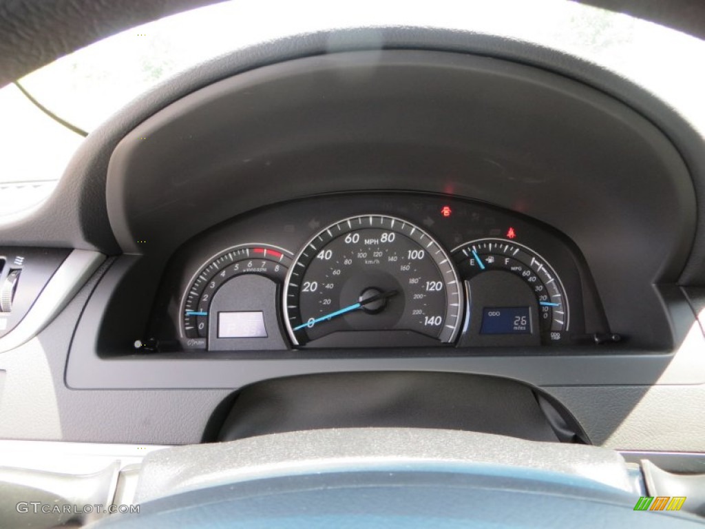 2013 Camry LE - Magnetic Gray Metallic / Ivory photo #29