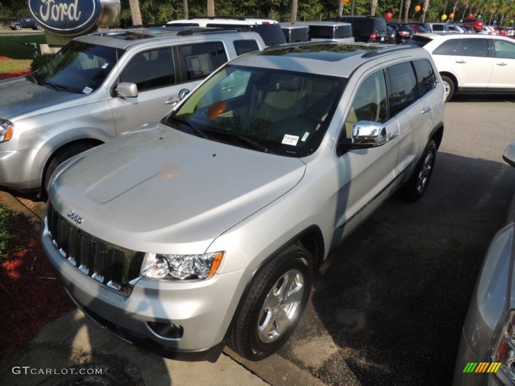 2013 Grand Cherokee Limited - Bright Silver Metallic / Black/Light Frost Beige photo #2