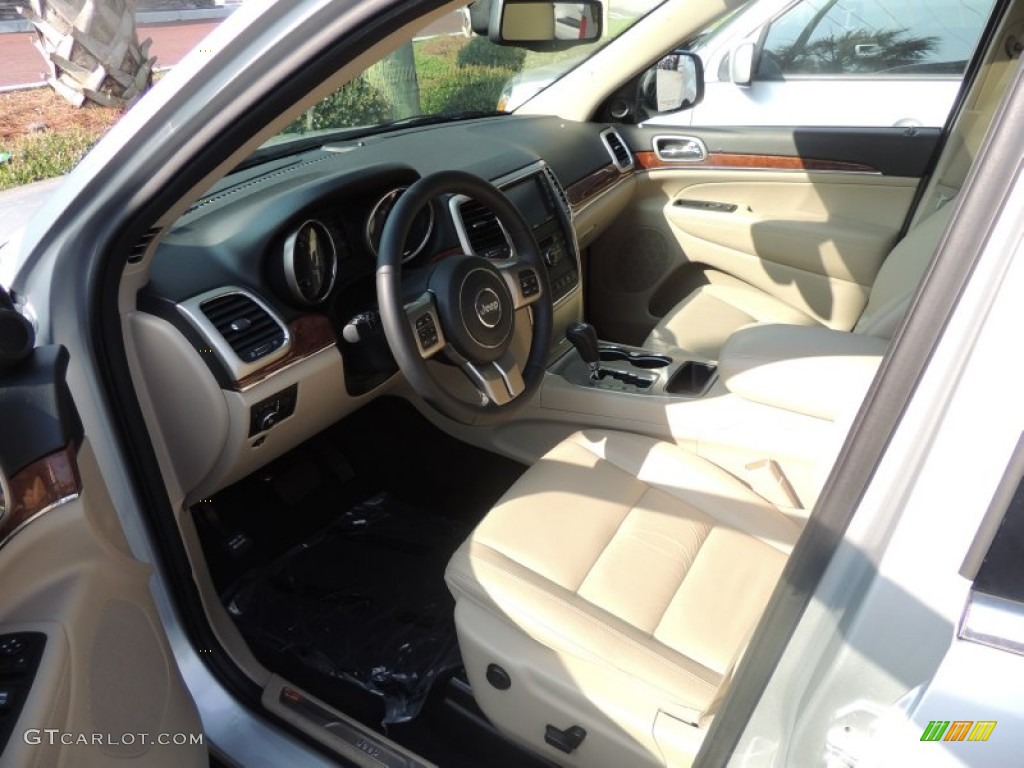 2013 Grand Cherokee Limited - Bright Silver Metallic / Black/Light Frost Beige photo #3