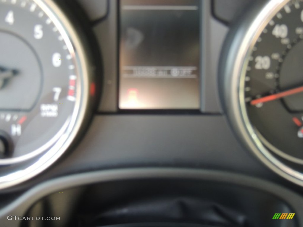 2013 Grand Cherokee Limited - Bright Silver Metallic / Black/Light Frost Beige photo #21