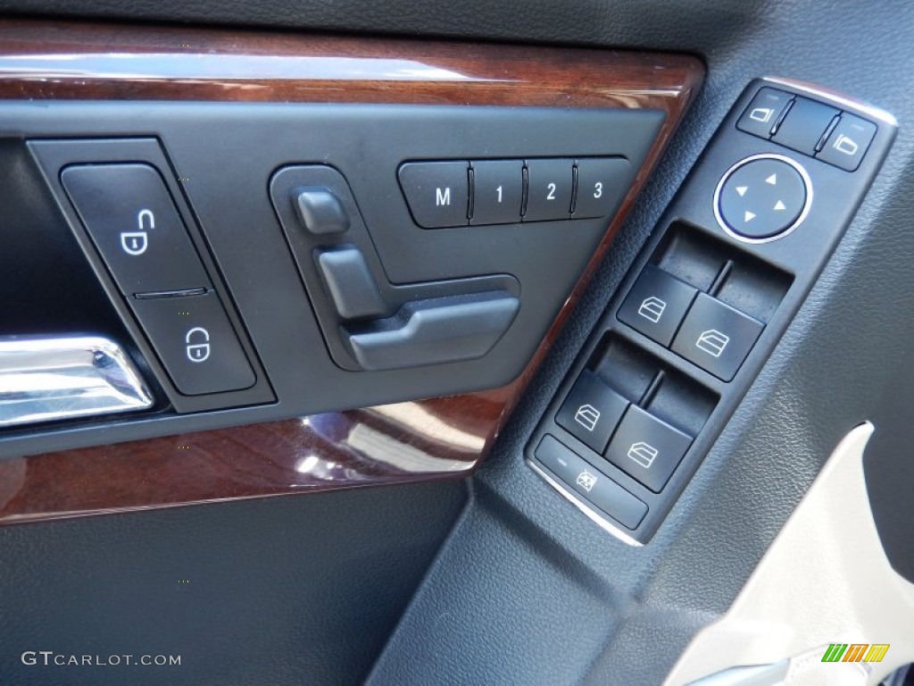 2010 Mercedes-Benz GLK 350 Controls Photo #82877737