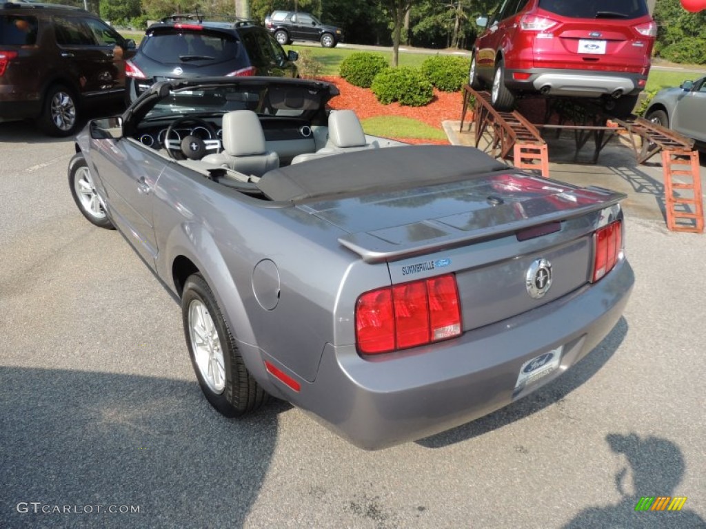 2007 Mustang V6 Deluxe Convertible - Satin Silver Metallic / Light Graphite photo #13