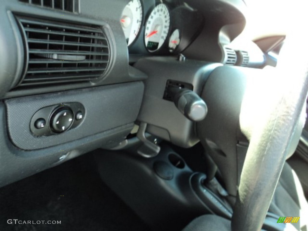 2006 Stratus SXT Sedan - Silver Steel Metallic / Dark Slate Grey photo #12